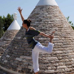 Sara Hauber Yoga in Italy
